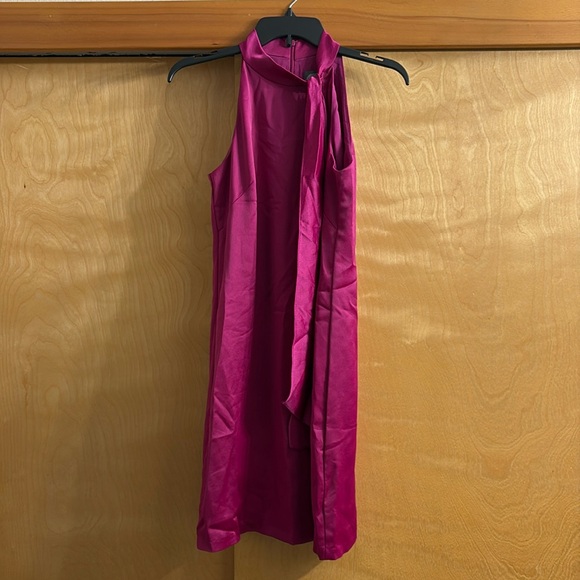 Vince Camuto Fuchsia Bow-Neck Satin Dress Size 2 - Picture 2 of 15
